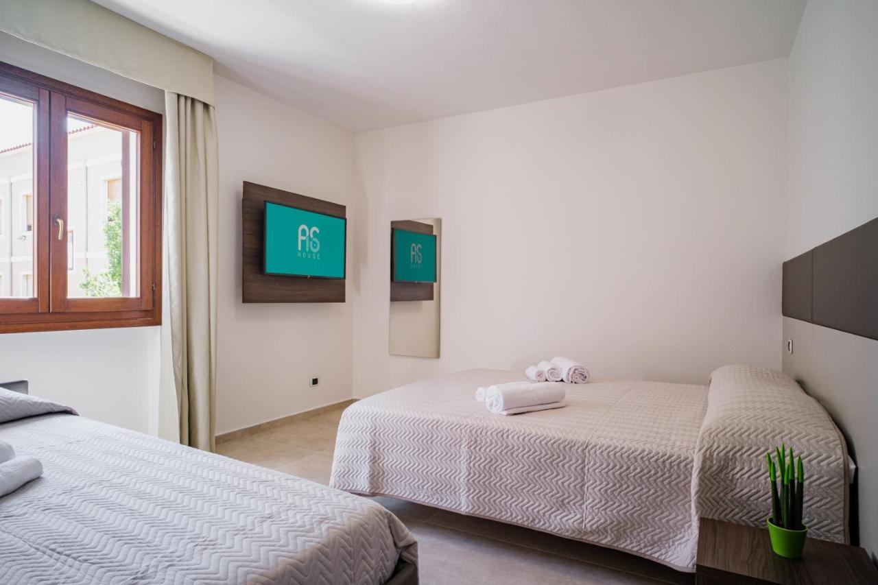 Hotel As 10 House Olbia Esterno foto