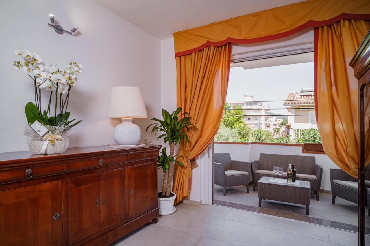 Hotel As 10 House Olbia Esterno foto