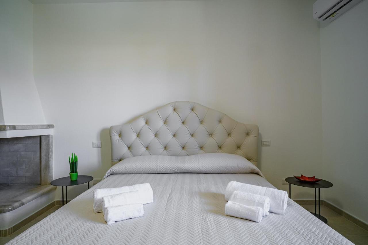 Hotel As 10 House Olbia Esterno foto